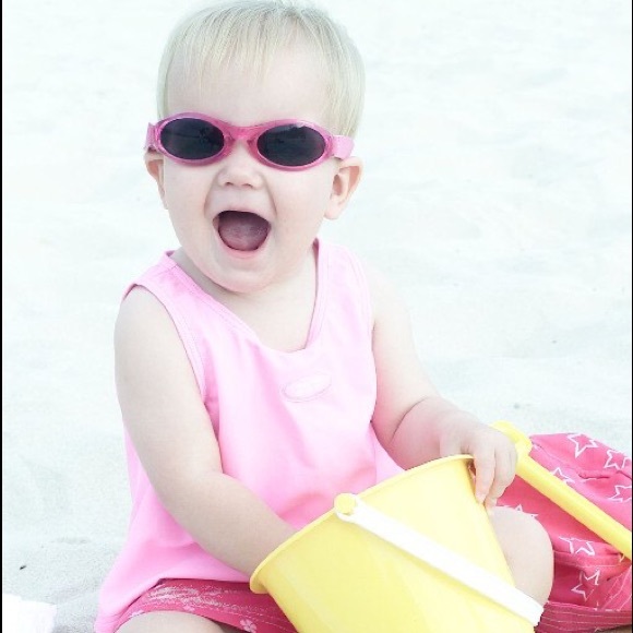 😎💗Baby Shades 0-24m 100%UV Protection NWT - Picture 2 of 2